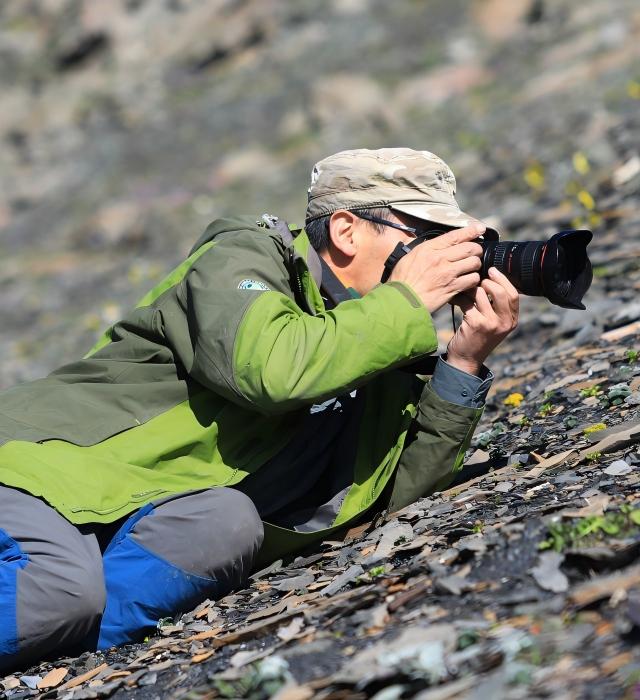 Xiao'an He | Wildlife Guide & Photographer Wolong