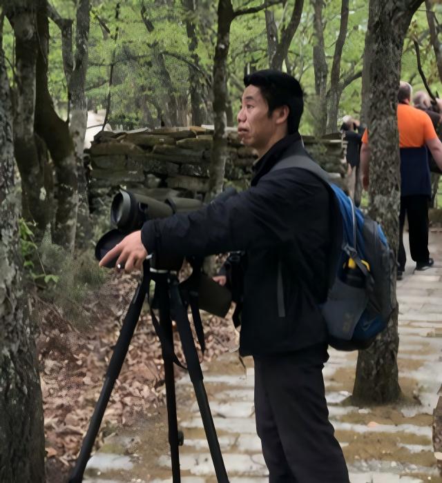 Wenhu Ma | Wildlife Guide & Photographer Tangjiahe
